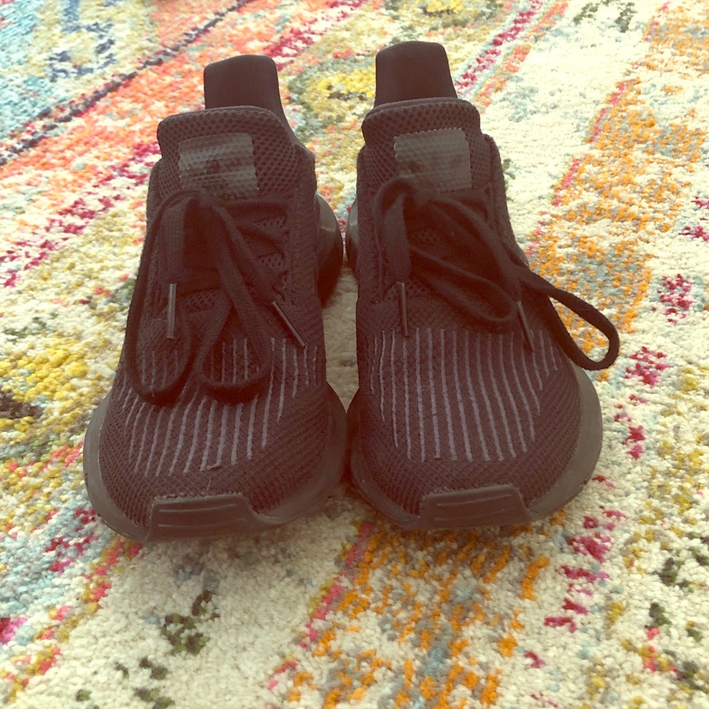 Adidas Swift Run